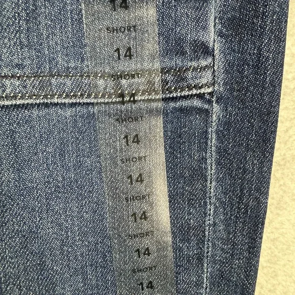 American Eagle Jeans Womens 14 Super High Rise Baggy Wide Leg Dark Wash NEW - Picture 6 of 13